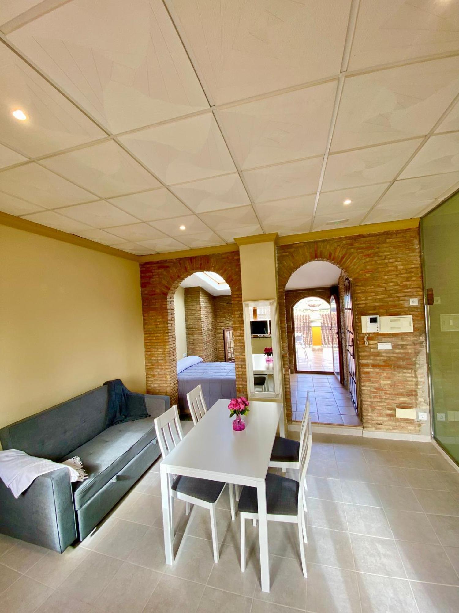 Abeto Apartment